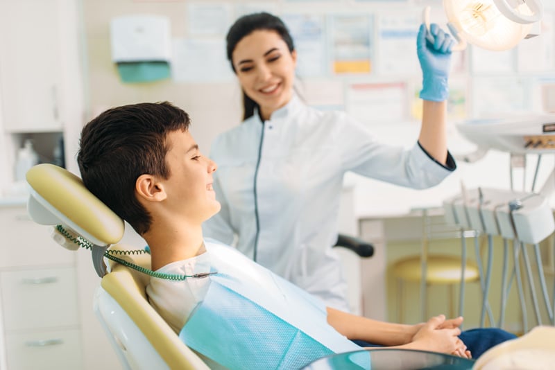 dental-clinic-radiation-testing-dentist-800px